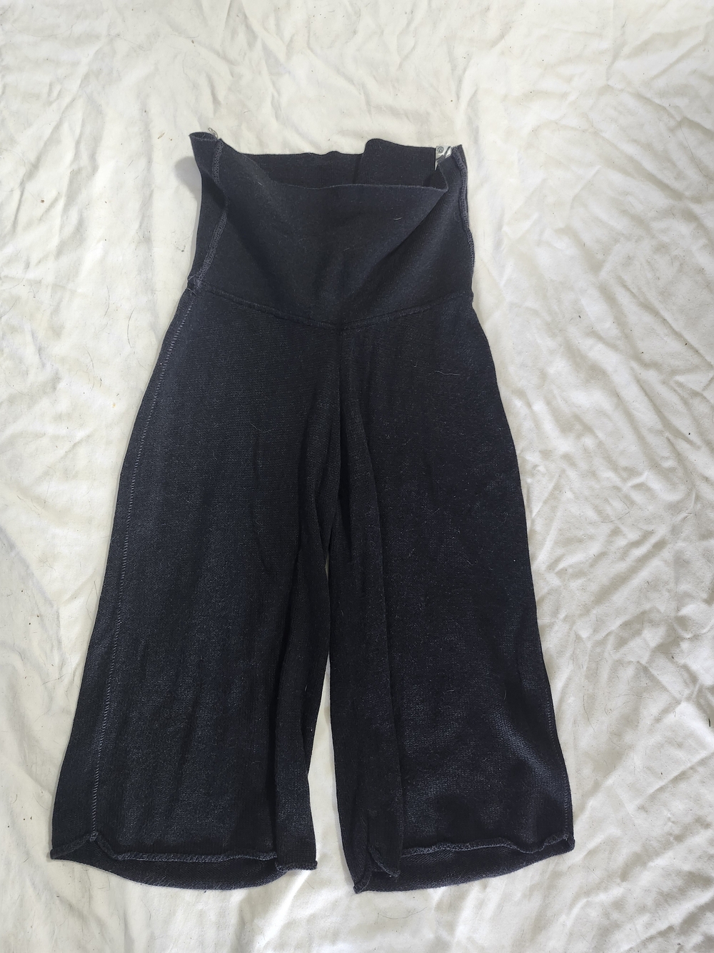 Rare lululemon athletica Black Wide-Leg Cropped Knit Pants